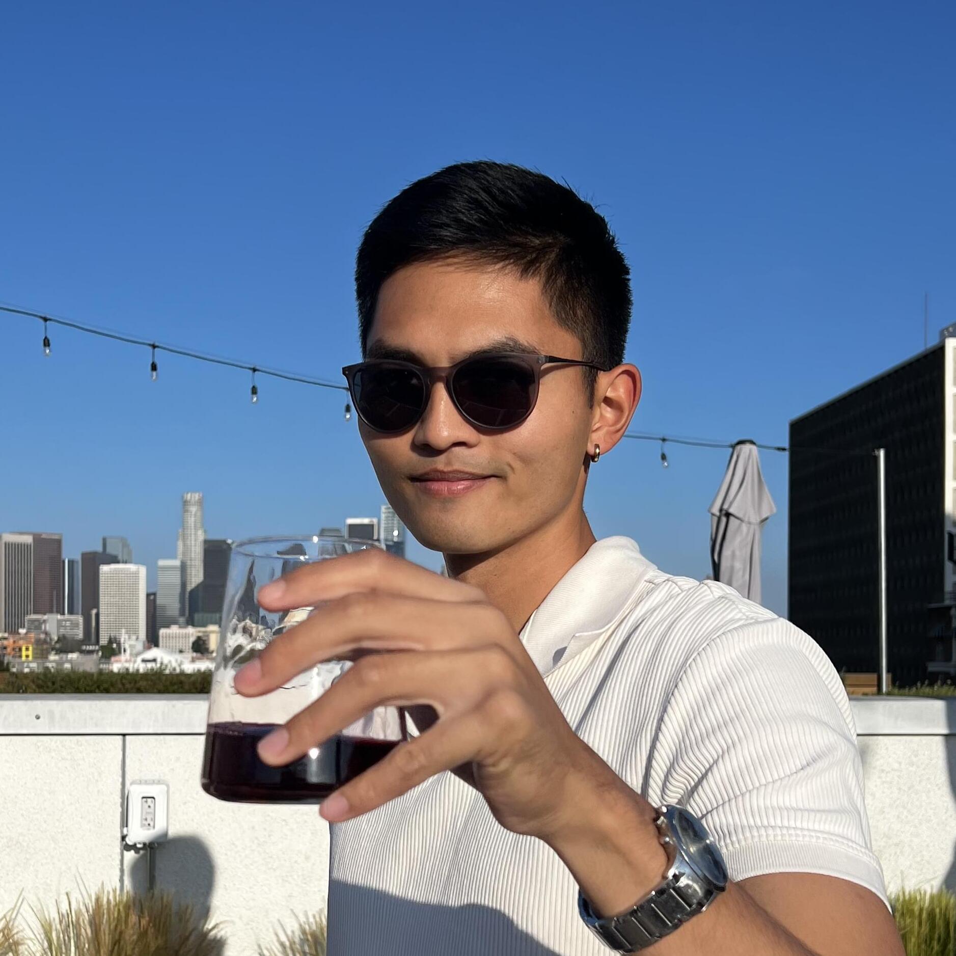Affordable House Sitting in Los Angeles - $15.0/hour - Experienced & Trustworthy