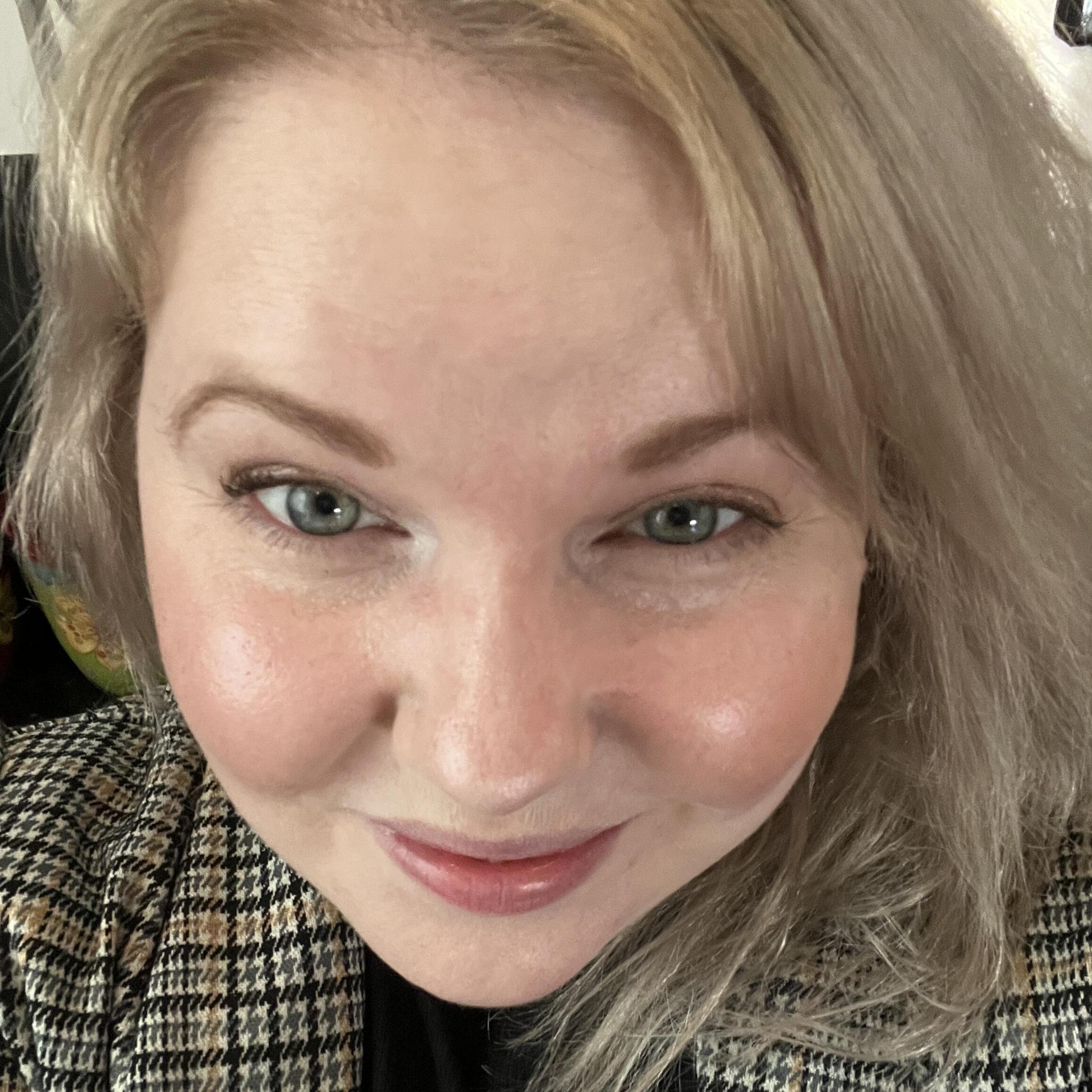 Professional, communicative, and experienced house/pet sitter looking for additional clients