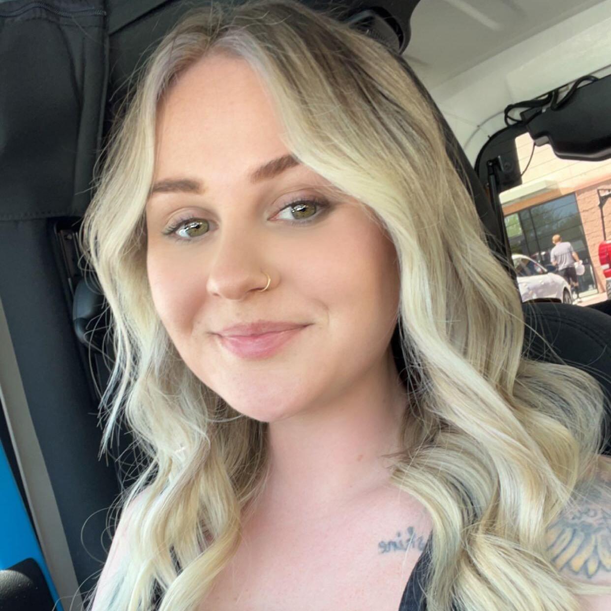 Professional House Sitter - $150/Day in Peoria, AZ - Adept in Lawn Care, Security & Pet Care