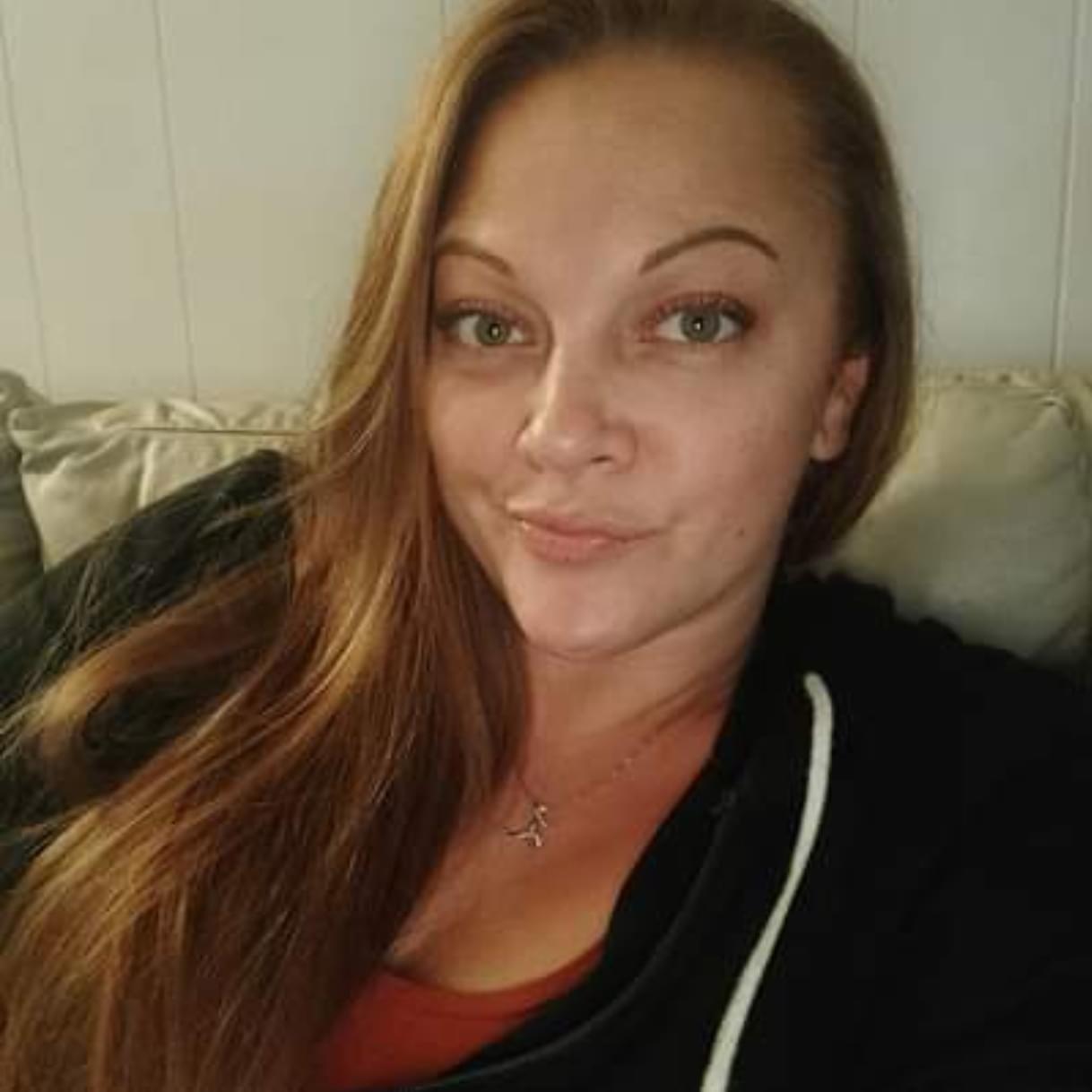 Experienced Avon House Sitter Offering Reliable Care - $100 Daily