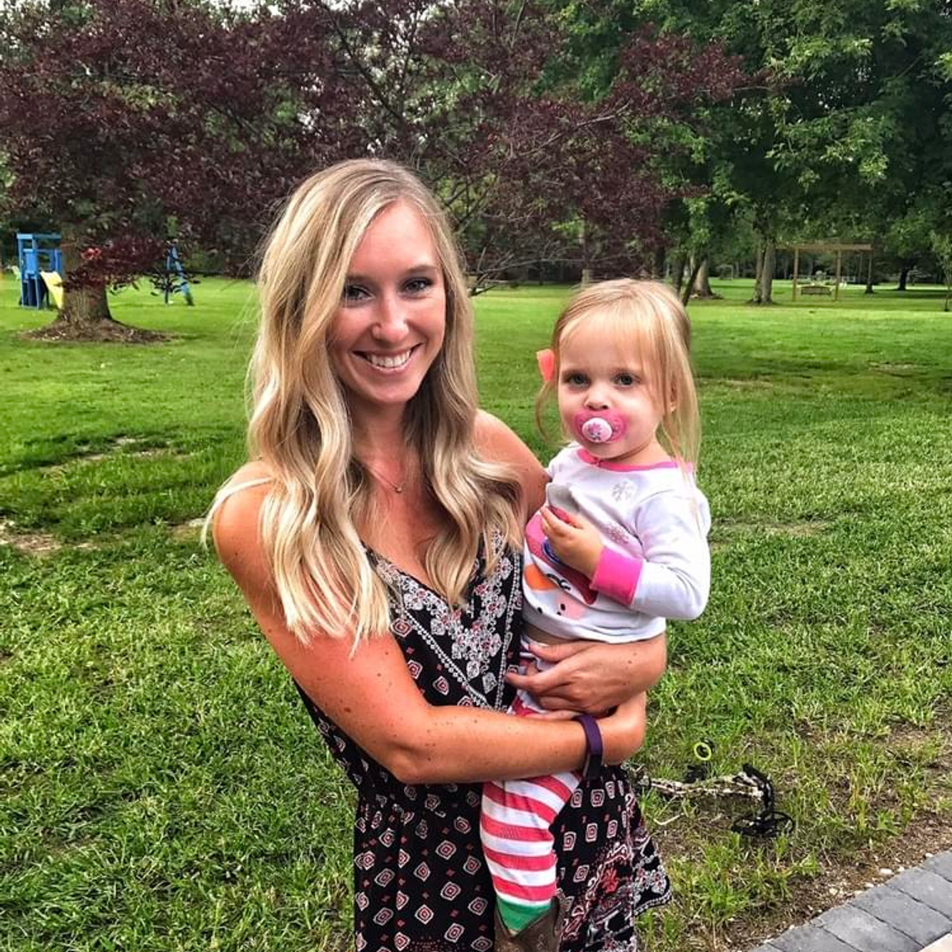 I am a Mammography Technologist looking for passive income to fulfill my dream of being a stay at home mama one day:)