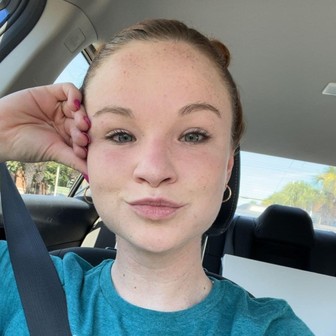 Hi! I’m Jessie! I am offering house and pet sitting.