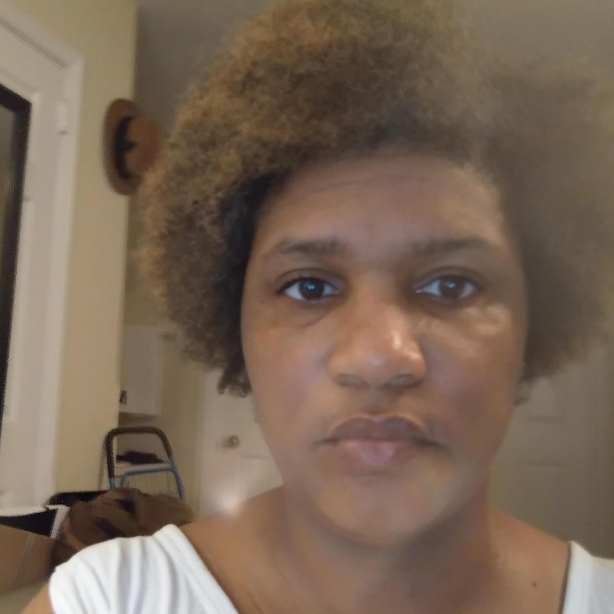 Cincinnati Caretaker Looking For Work in Ohio as a pet sitter or housesitter.