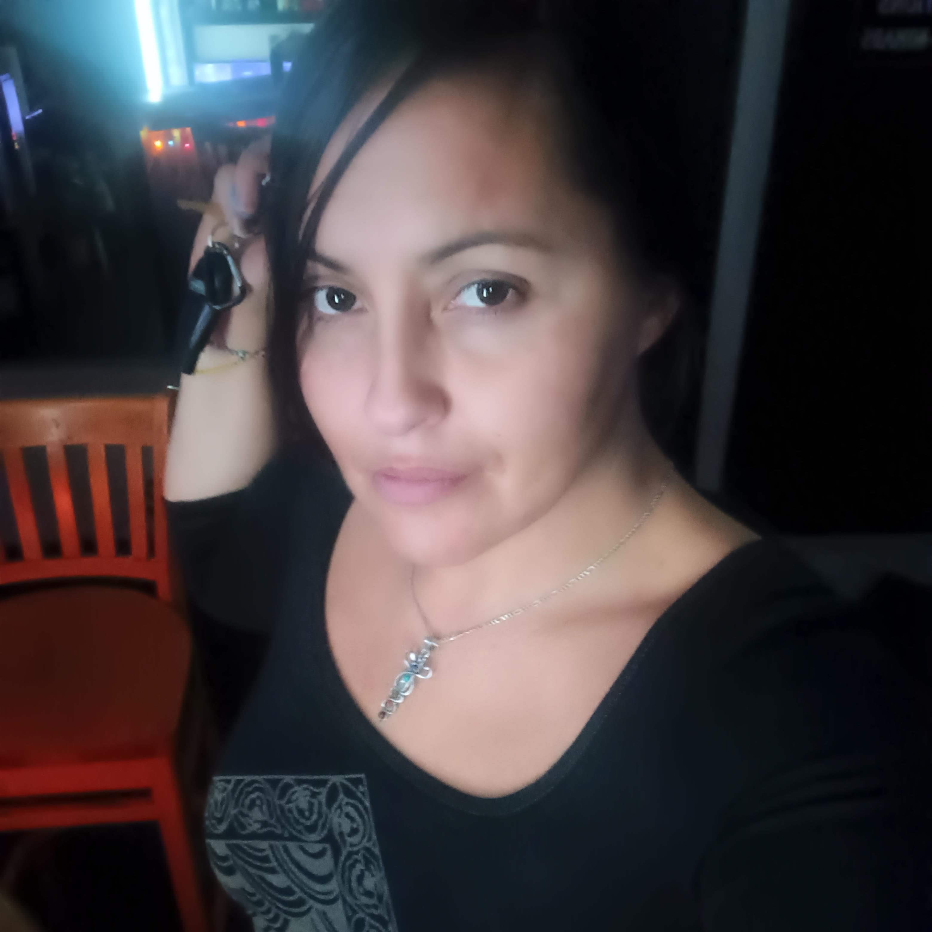 House Sitter Available for Mcarthur, California - $15/Hour - Experienced and Reliable