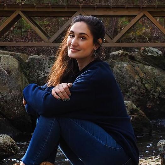 Experienced House Sitter in Kennebunk, Maine - Trustworthy and Reliable Services