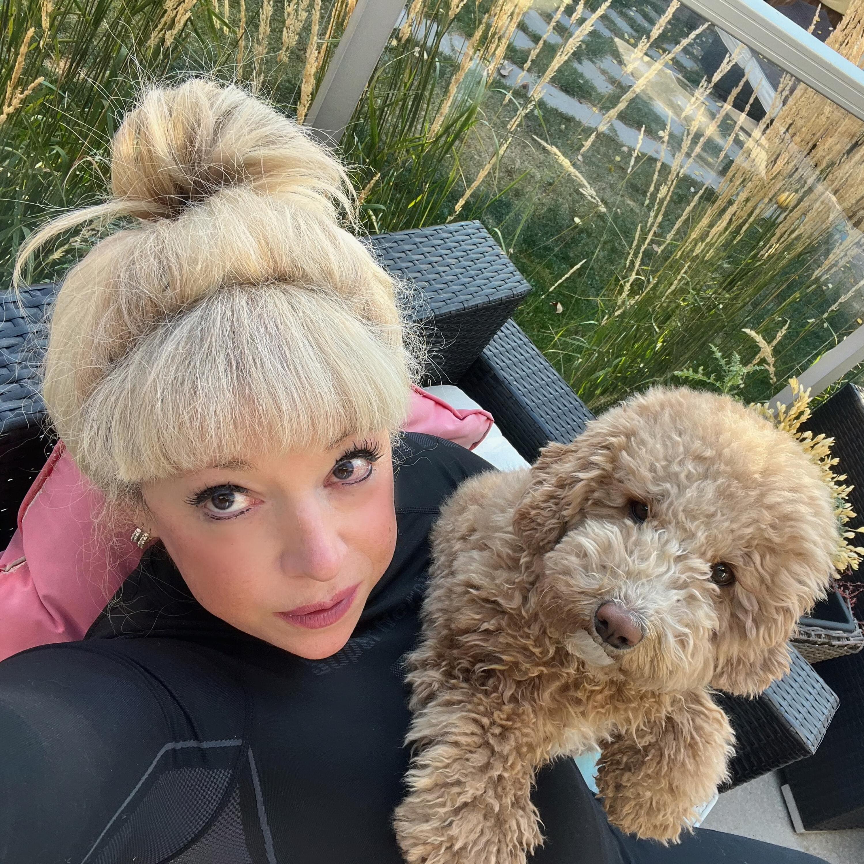 Professional Animal Assisted Therapist Looking For a Dog Sitter Job in Calgary