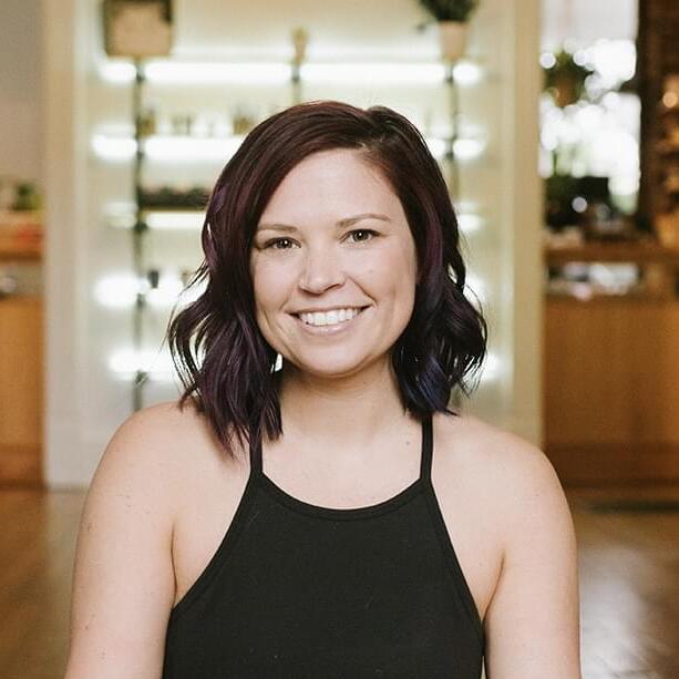 Friendly, responsible & trustworthy young lady with experience working in homes!