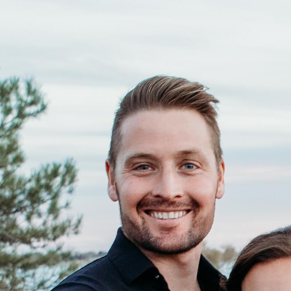 Experienced House Sitter in Arvada, CO - Reliable, Trustworthy, and Affordable