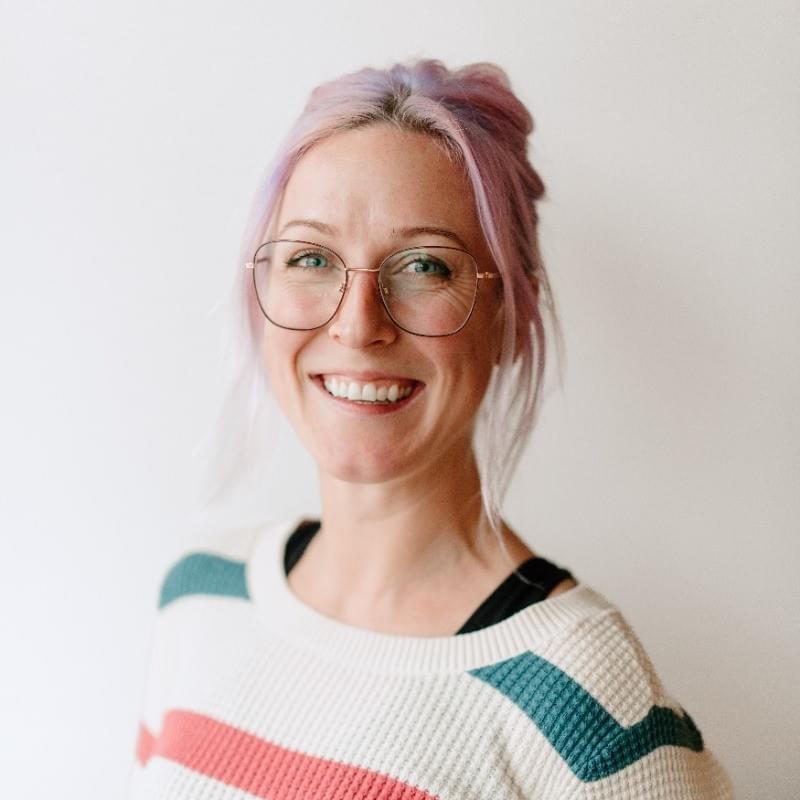 For Hire: Caring House and Pet Sitter