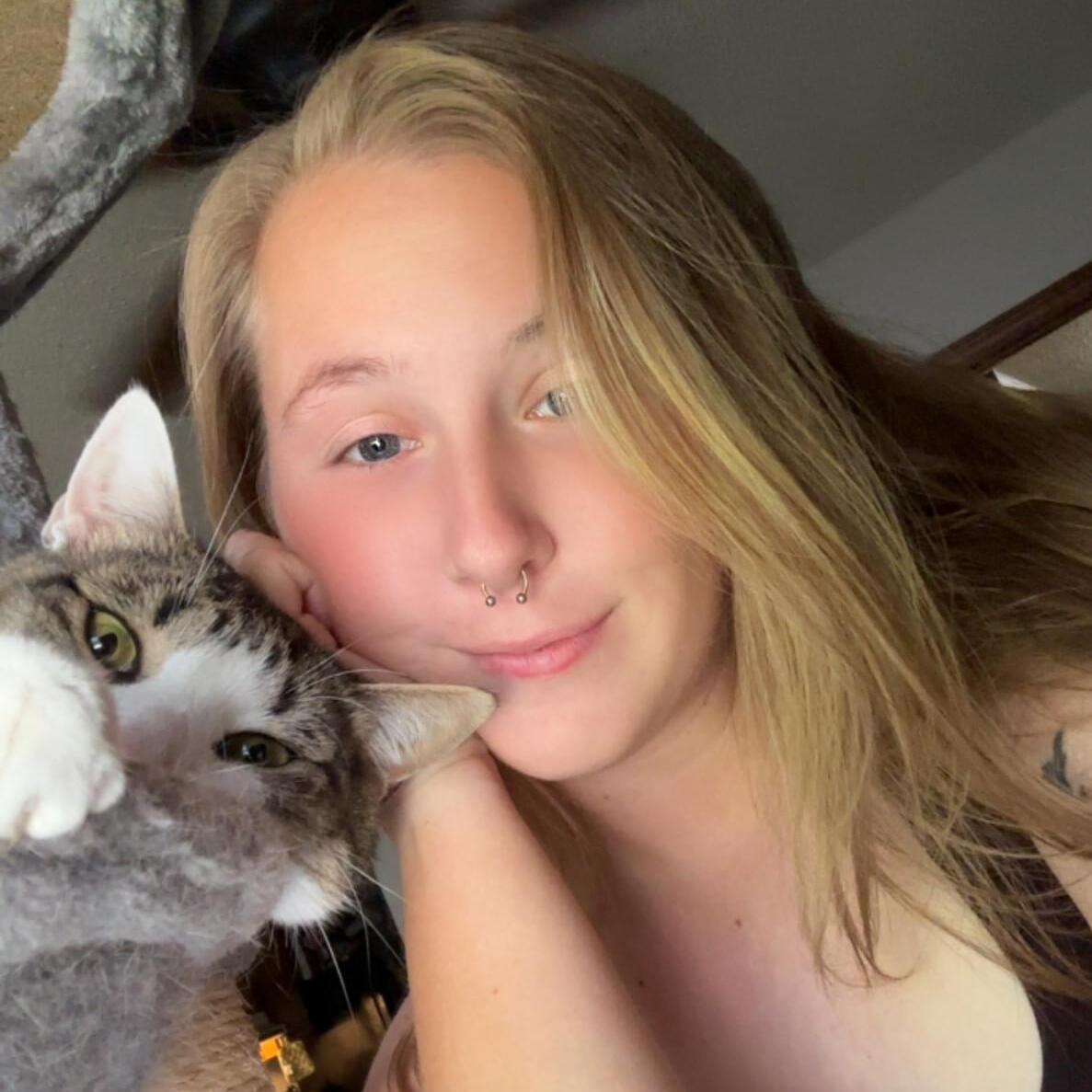 Reliable House and Pet Sitter in Hudson, NC - Only $30/Day for Peace of Mind & Exceptional Care for Your Home!