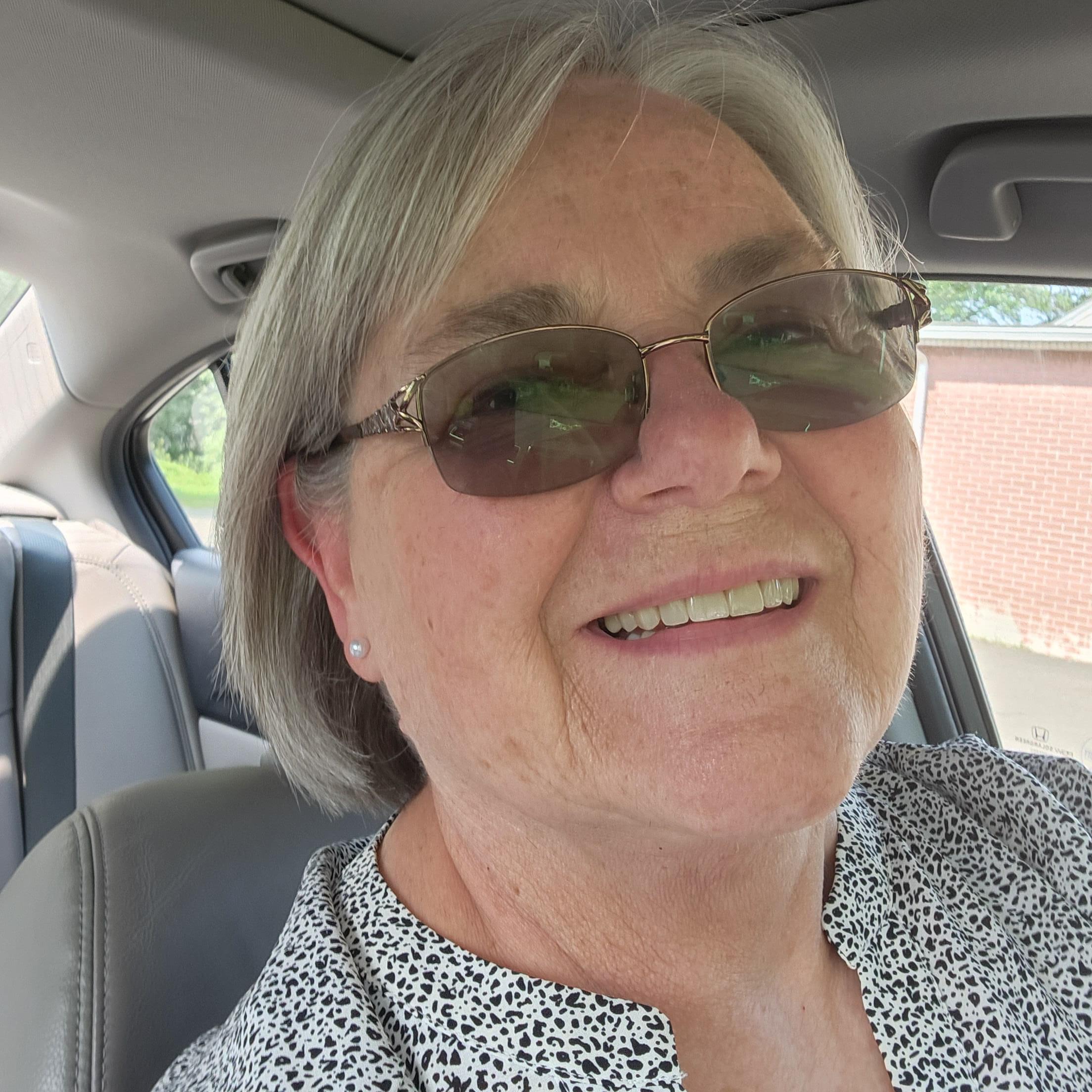 Experienced and Reliable House Sitter in North Port, Florida - Trusted Care at $20 Daily