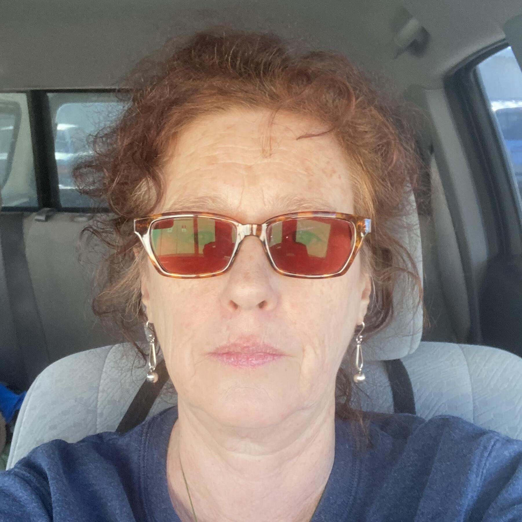Available Santa Rosa House Sitting Service. Recently employed with IHSS and have passed a background check in Sonoma county.