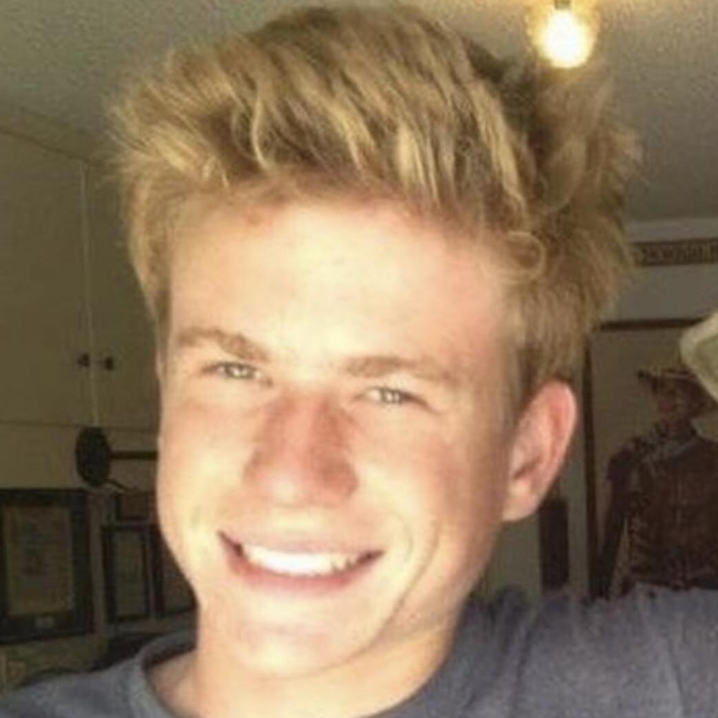 Responsible house sitter and pet sitter. Have experience as pool boy and in plant care. Manufacturing Engineer at Cal Poly.