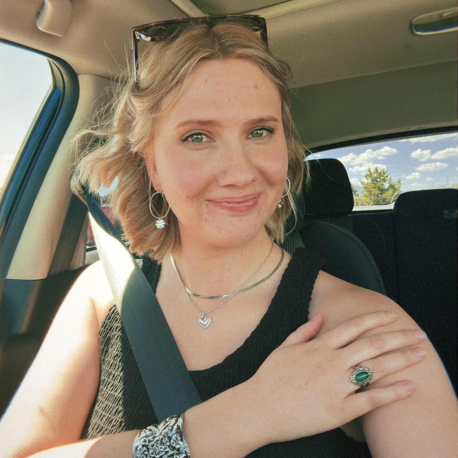 Experienced House Sitter in Prescott Valley, AZ - Trustworthy and Reliable!