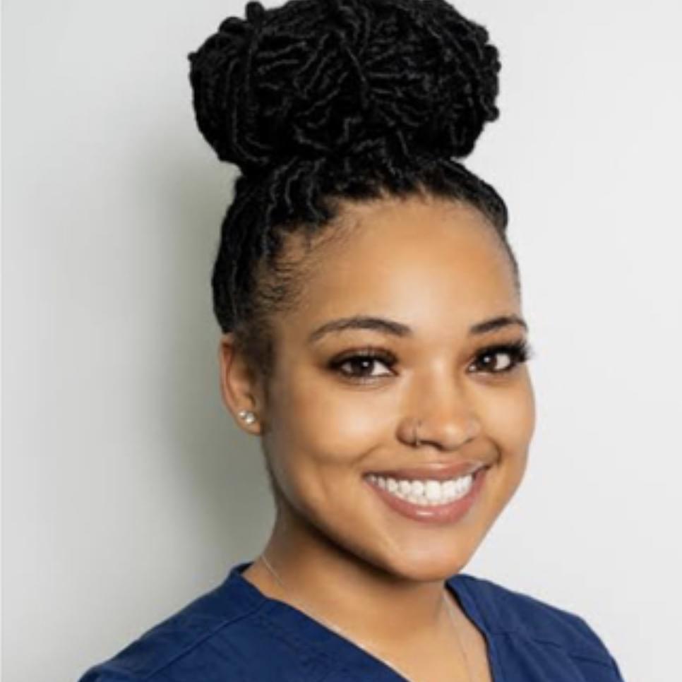 Registered Dental Assistant looking for part time work being a House Sitter.
