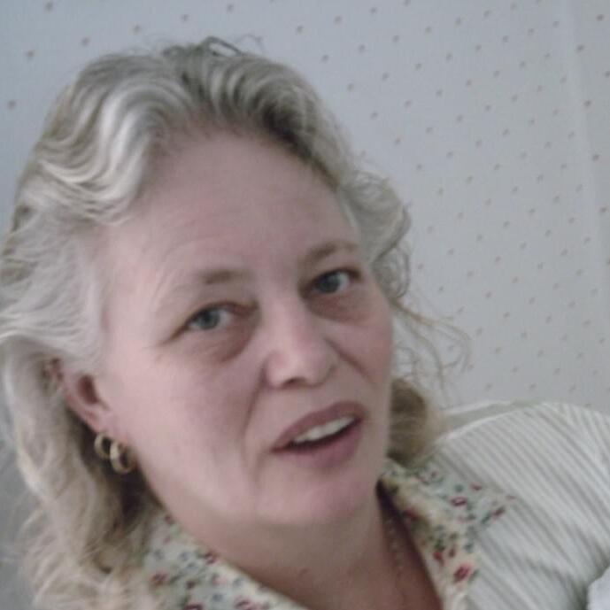 Experienced House Sitter in Redding, CA - Offering Professional Services for $30.00/Day!