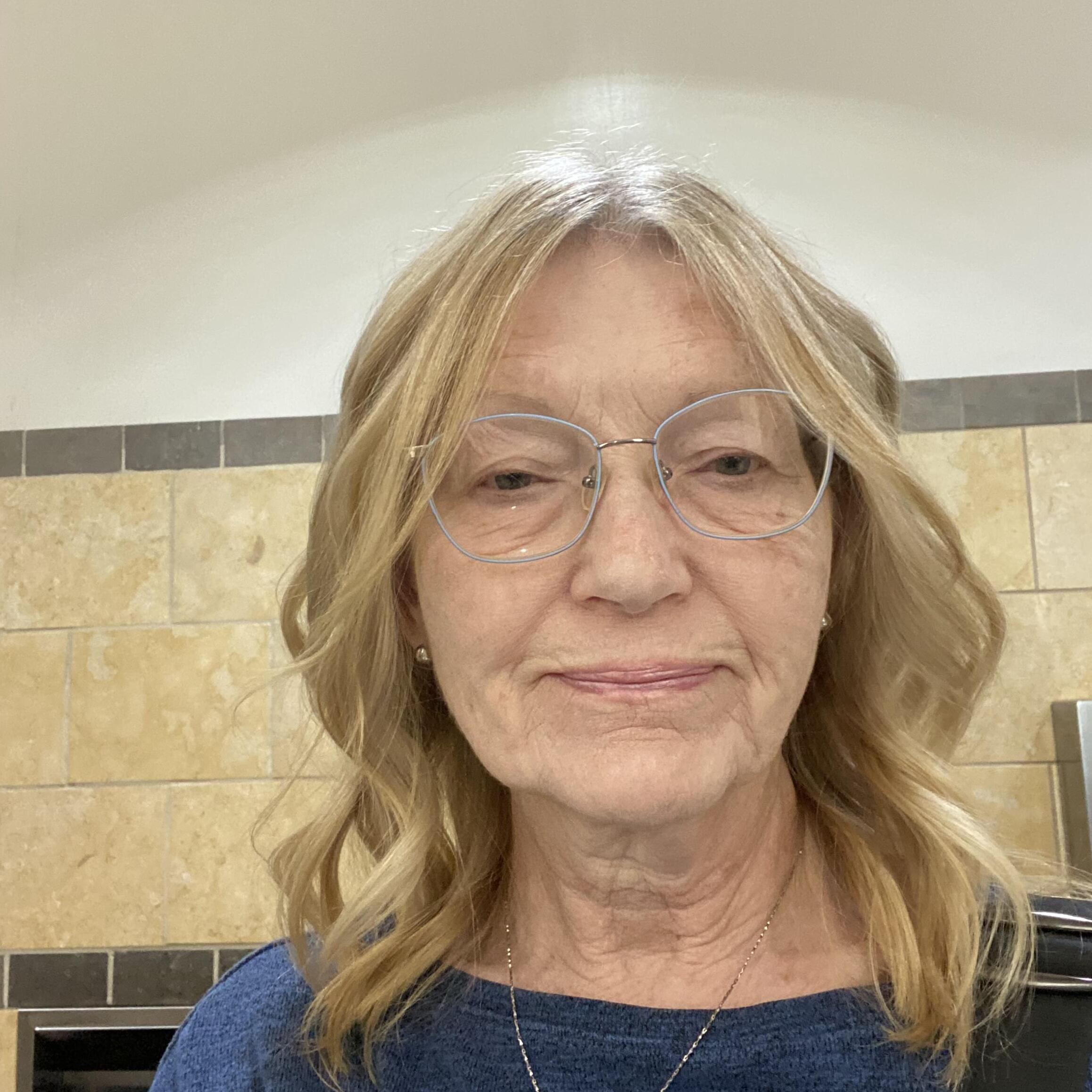 Experienced House Sitter in San Jose, CA - Trustworthy & Reliable!