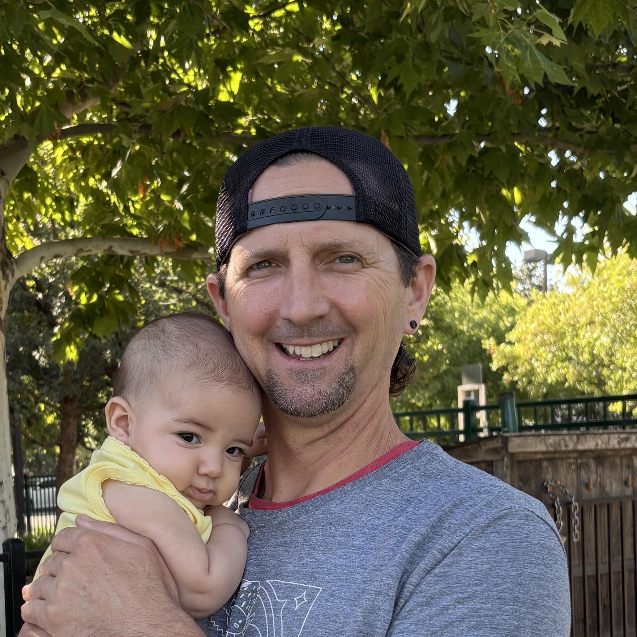 Hi, I’m a local Davis resident looking to make some extra cash. I’m 48, have a full time job, and family. Very responsible!