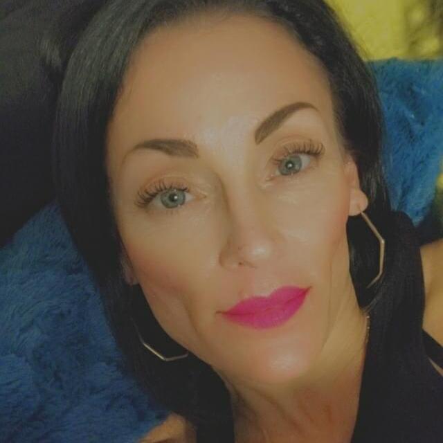 Housesitter seeking to be hired in San Diego and north county San Diego California.