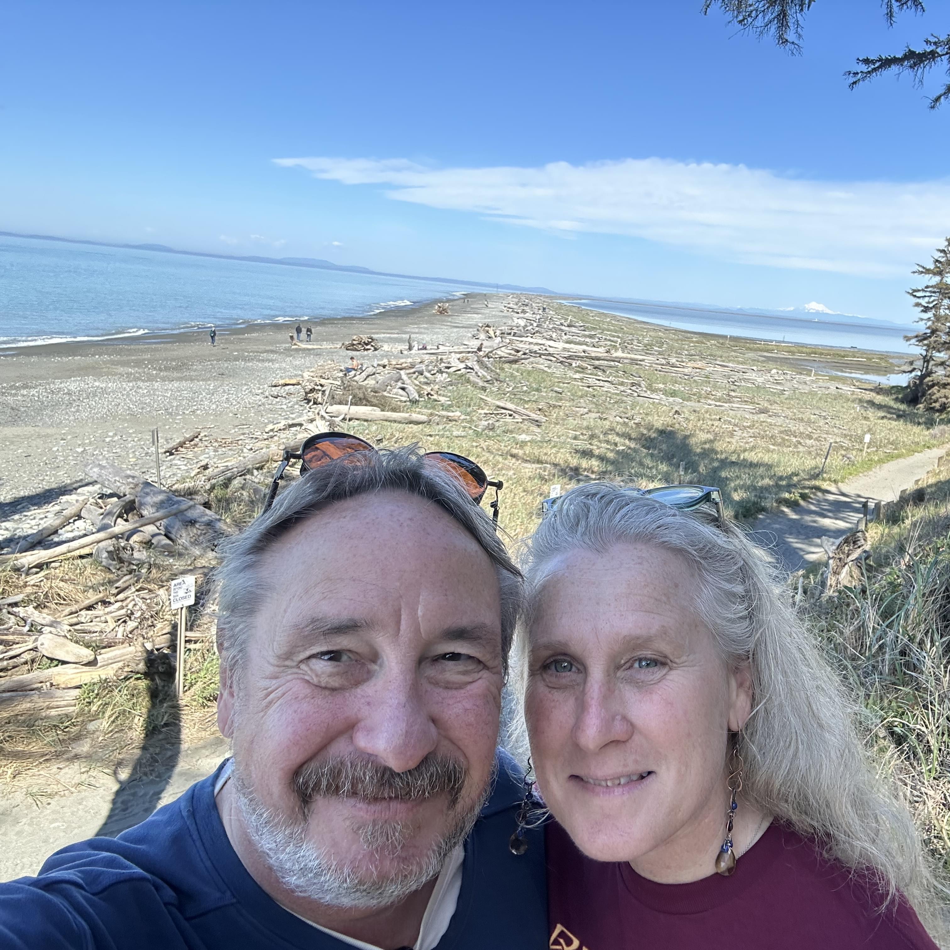 Trusted Bainbridge Island House Sitter Available - Reliable Care at $100 Daily, Peace of Mind Guaranteed