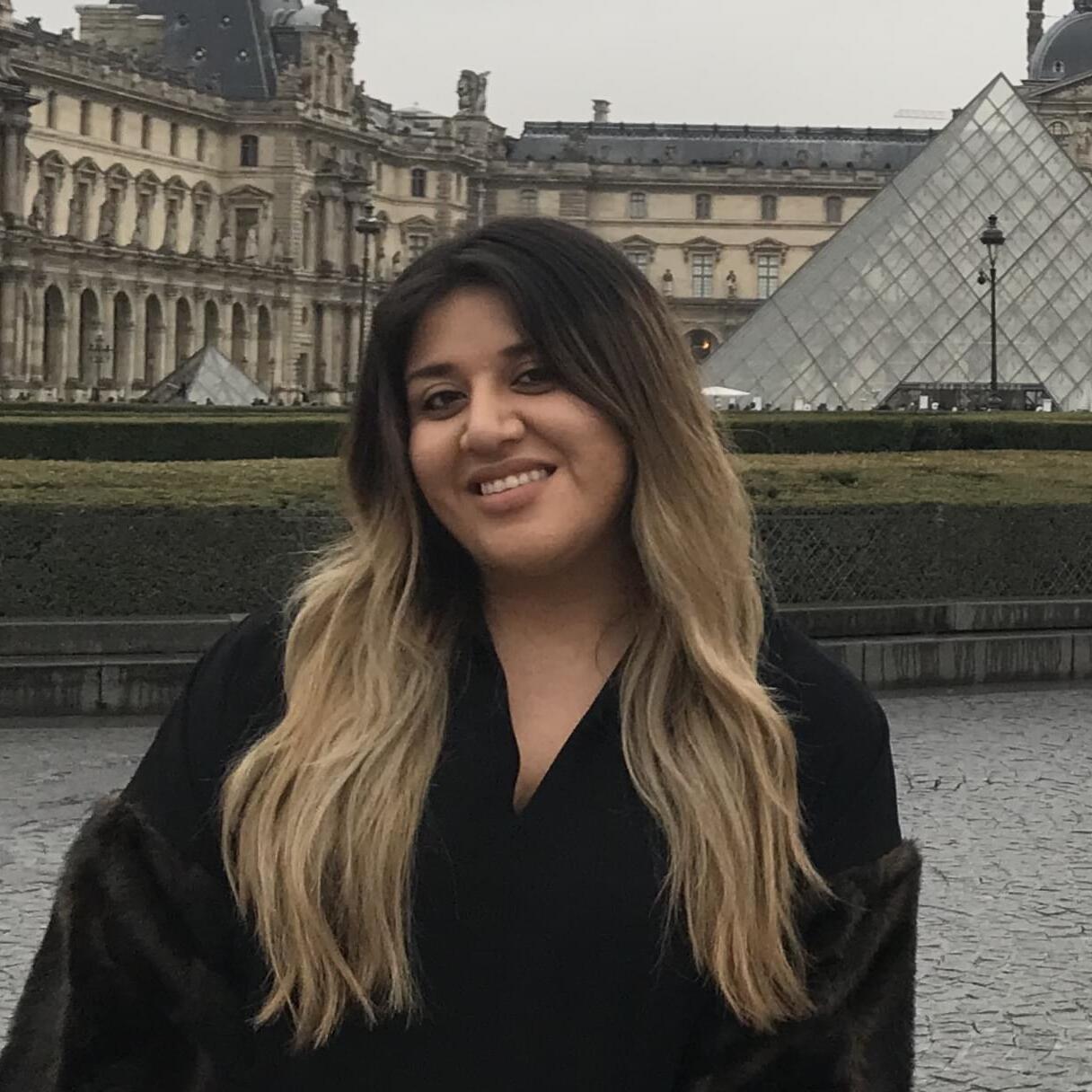 My name is Heidi, I am looking to offer my services to look after a home and give you some peace of mind while you’re away.