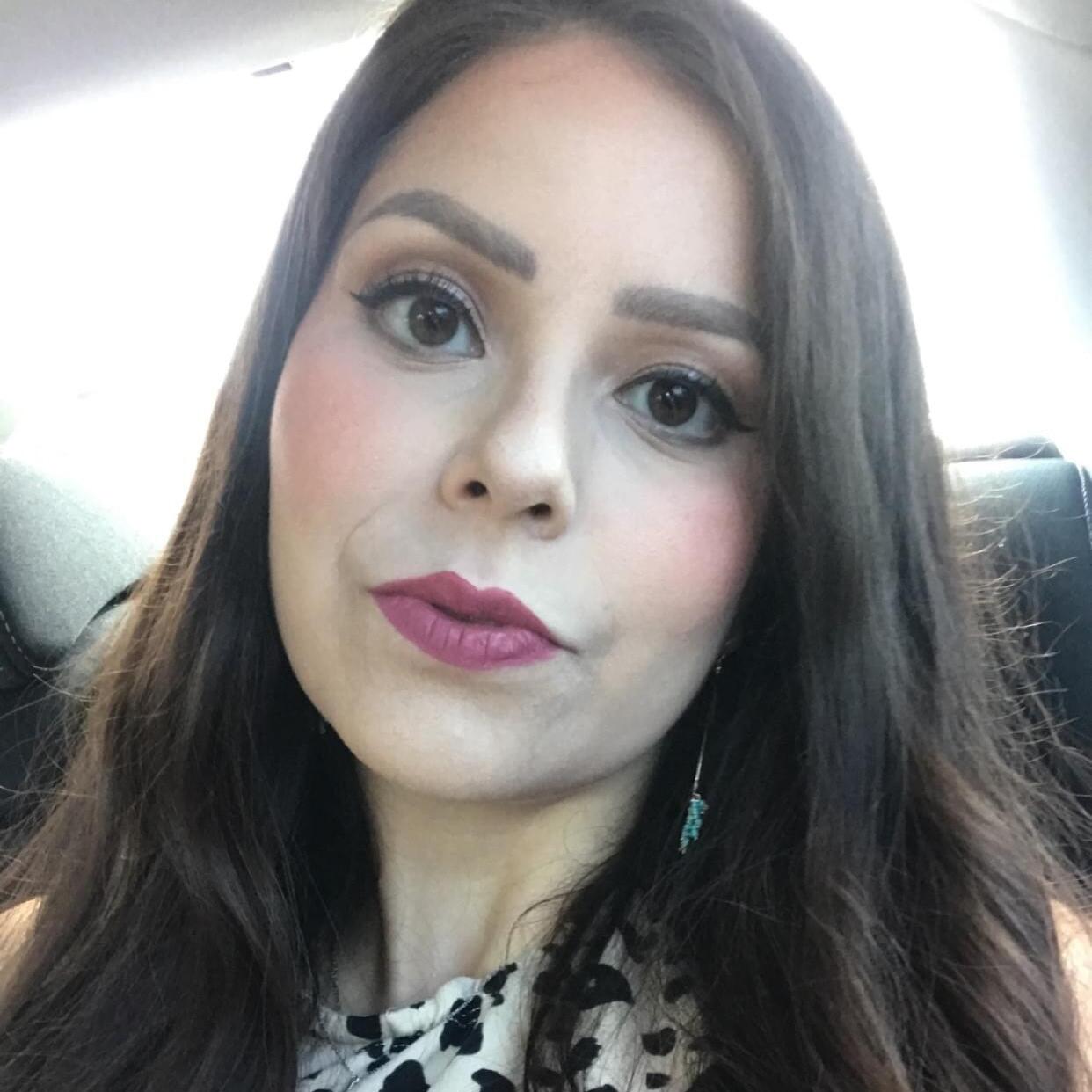 I am a House Sitter in Galveston County, willing to help out in any way I can. I work from home so my schedule is flexible.