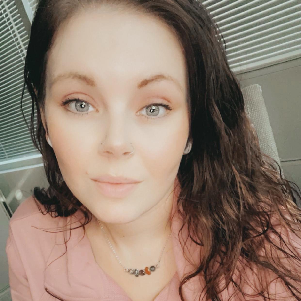 Experienced House Sitter in Omaha, NE Trusted & Reliable Care