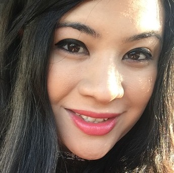 Experienced, Responsible House/ Child / Pet / Plant Sitter in Los Ángeles County!