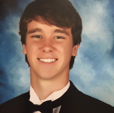 Hello, my name is Matthew. I am a 20 year old college student at UCF. I offer house sitting, pet sitting, etc. .