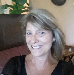Available For Palm Springs House and Pet Sitter Jobs