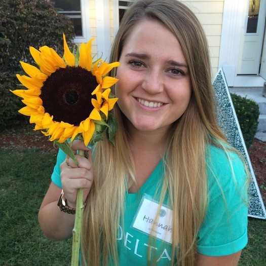 Reliable college student looking to housesit!