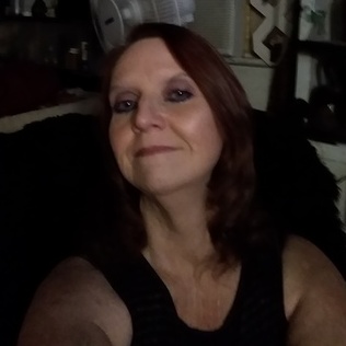 Honest and Caring Housesitter in Tucson