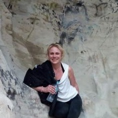 Grad student, animal lover, conscious single female