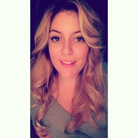 Experienced House/Pet Sitter Available