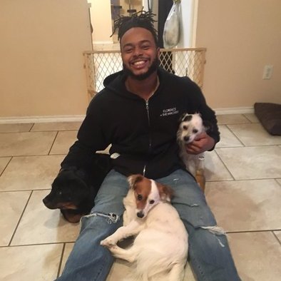 Responsible affordable house sitter. Plants and pets welcomed !