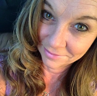 Single, 55 year old female empty nester available for house and pet sitting jobs