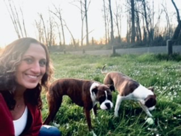 Creswell & Surrounding Areas: House, Pet and Plant Sitter Looking For Job Opportunities