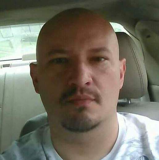 Professional Home Sitter in Los Angeles. Trustworthy. Punctual. Hard working and fast learner as well good listener!