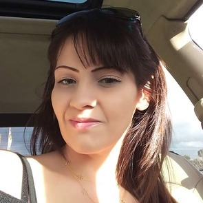 Nurturing honest stay at home mom looking for work.