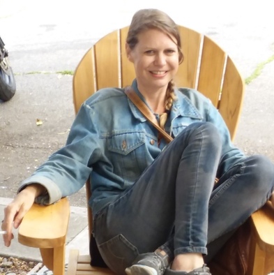 Very respectful and quiet animal lover who will take amazing care of you house and your pets.