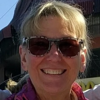 Looking For a House and Pet Sitter Job in Taos