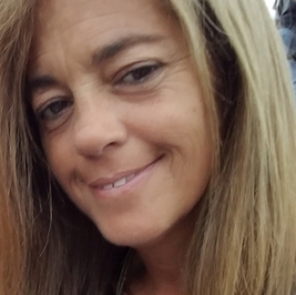 Your Reliable House/pet Sitter near Holiday. FL