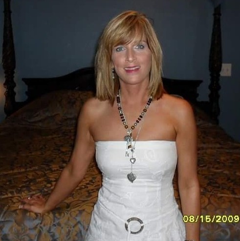 Qualified House/ Pet Sitter for Hire