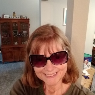 Hi, I'm a retired lady who loves animals and is looking to combine this with house sitting if possible.