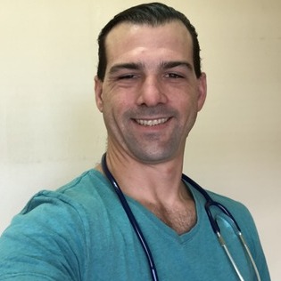 Honest House Sitter for Hire that also have a Medical Background as EMT