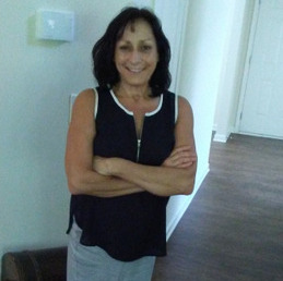 Hi, this is Trish 😊. I'm a professional House Sitter, Housekeeper, Pet Sitter, Bookkeeper, and provide an errand service.