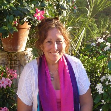 House sitter available to take great care of your home and garden