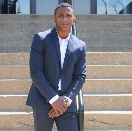 Hello my name is Bryan Overton. I’m a recent college graduate and Dedicated House/dog Sitter in Hyattsville, Maryland