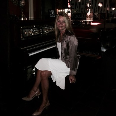 Reliable & trustworthy Single Professional woman will house sit, with experience