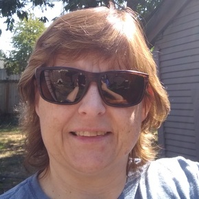Available for Worry Free House Sitting & Caring Pet Provider Job in the Puyallup Area!